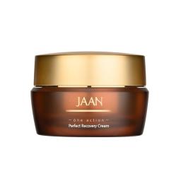 It is a cosmetic that compiles the results of a 40-year study by Daegu Oriental Medical University for natural healthy skin.
The countless journeys of time and the accumulated knowledge met scientific technologies to capture the beauty of nature in all JAAN's products.
Like prescribing herbal medicine, it combines ingredients according to oriental medical principles to calm the skin and help maintain skin moisturization to provide clear and healthy skin.
Ceramide complex and Herbal complex meet to care for the skin from nutrition to moisture balance.
It is a key ingredient of Asiaticoside and Madecassoside in bottleweed extract, calms the skin and gives excellent moisturizing effect and nutrition by applying moisture balance to dry skin.
Natural moisturizing factor (NMF) hyaluronic acid moisturizes the skin deep into the skin and helps to replenish fresh and dense moisture.