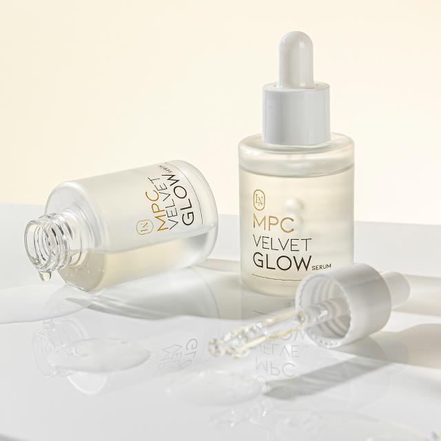 Minimize the appearance of uneven skin tone