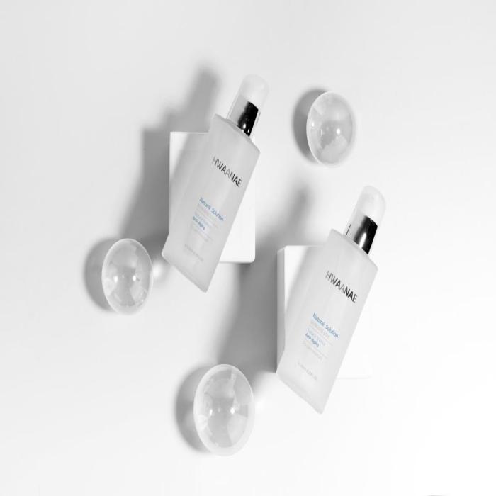 Gives moisture and elasticity to your skin