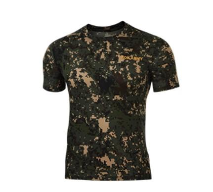 It is an ultra-light and functional camo T-shirts used by the Korean military with one-way moisture management technology that dries in one second even during indoor and outdoor activities.