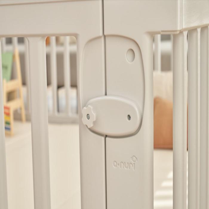 Enhanced triple lock prevents children from opening the door accidently by themselves.