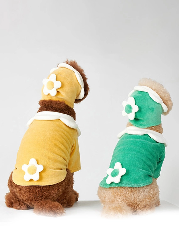 We made it hoping that our dogs will always walk on flower roads. The flower-shaped decoration looks like a flower reminiscent and makes you smile.

Soft and comfortable using velour material, giving it a warm and comfortable fit and maintaining dogs' body temperature in the cold wind. 

It's easy to wear and take off and finished it with a neat finish and detail. Check out the veloa hat with flower corsage decorations and even cuteness!
