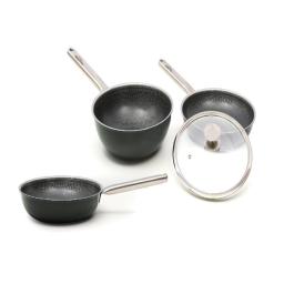 It is a product with a stainless steel bottom method based on etching techniques made with Kim's Cook's long-term research and development.
It is a premium product that brings only the advantages of stainless steel and ceramic coating pans with patented technology.