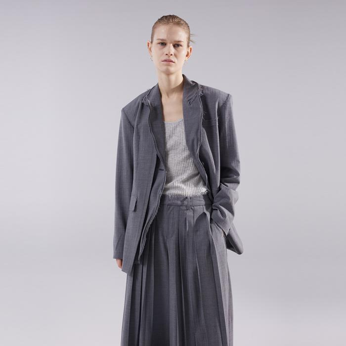 Detachable Wire Collar Tailored Jacket, the brand's signature jacket, available in black, ivory, gray, and beige