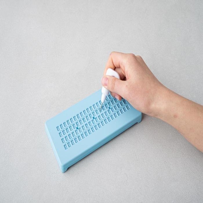 Writing braille on Versa Slate