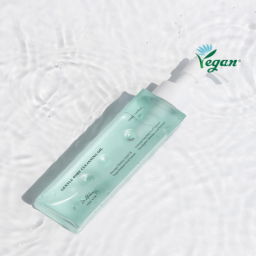 A watery, light and fresh texture that helps clear deep cleansing