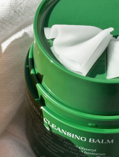 Ultra-fast soothing deep cleaning that melts into the skin without irritation