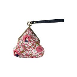 Triangular tote bag