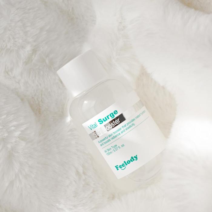 Powerful skin booster that provides instant hydration and boosts radiance and elasticity