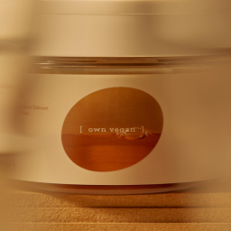 Key Ingredients
1. Sophora Angustifolia Root Extract (Soothing)
2. Hyaluronic Acid (Hydration Balance)
3. T-CA COMPLEX (Deep Moisture)
4. Meta-COOL (Refreshing)
5. BHA (Gentle Exfoliation)