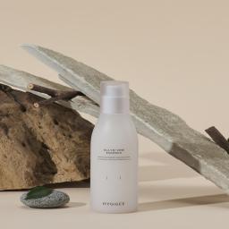 A fortified skin barrier and deep hydration in one complete step.
•  Fermented Barrier Care
•  Milk Essence
•  Moisture Boosting