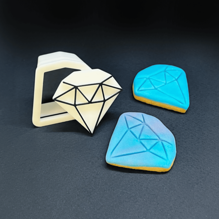 Diamond: 4.5x4.5 (cm)