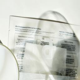 A mask that captures the beginning and end of ginseng, regenerating and illuminating the skin with two patented ingredients.