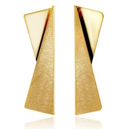 Our brushed gold statement earrings are the perfect accessory to make a statement. Whether you're attending a wedding, a party, or just running errands, these earrings are sure to turn heads and make you feel confident and beautiful