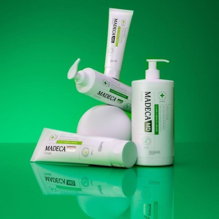 MADECA MD LOTION 500g.
Dry skin and damaged skin barrier.
4 FREE: NO silicon, NO NOpreservatives, NO coloring agent, NOfragranc.
3 TECA: Asiaticoside, Asistic acid, Madecassic acid