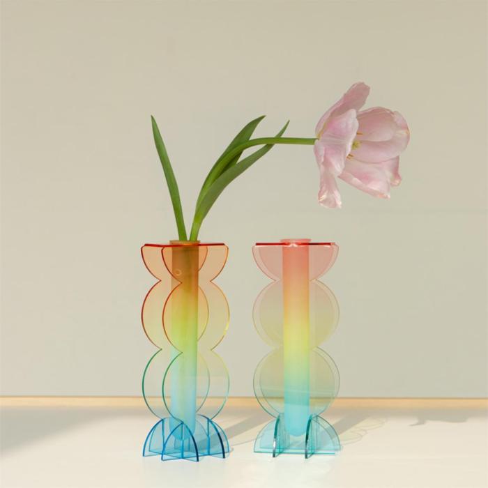 Handcrafted acrylic vase dyed to perfection