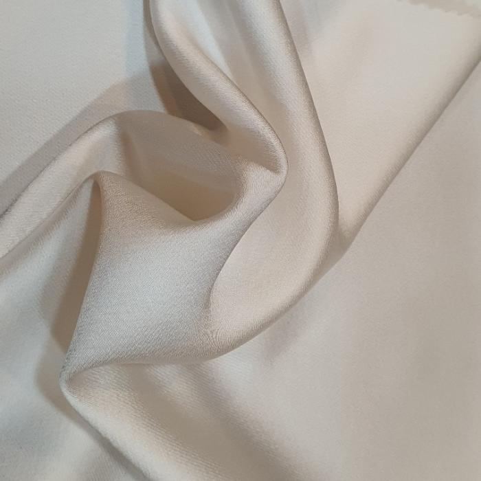 Good drapery like silk