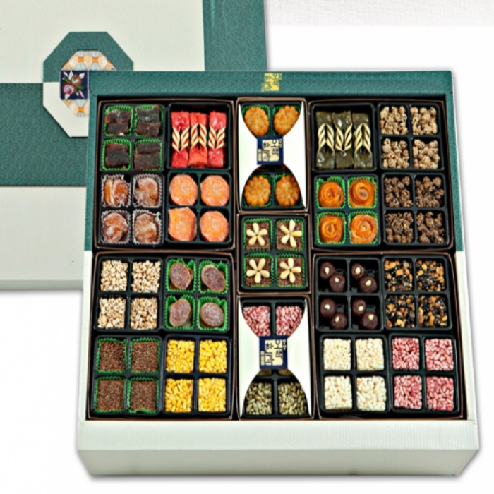 Korean Traditional Hangwa Gift Set : Osaek No.2