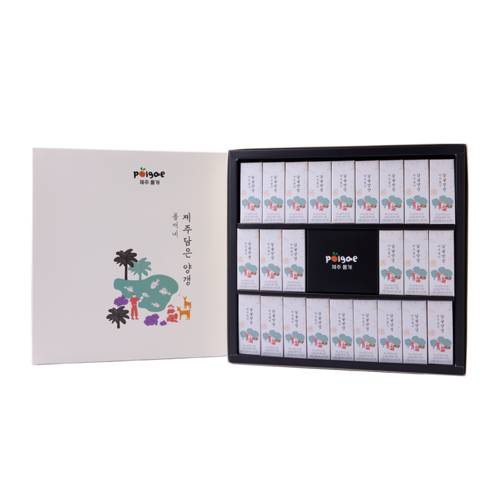 a full set of 100 postcards