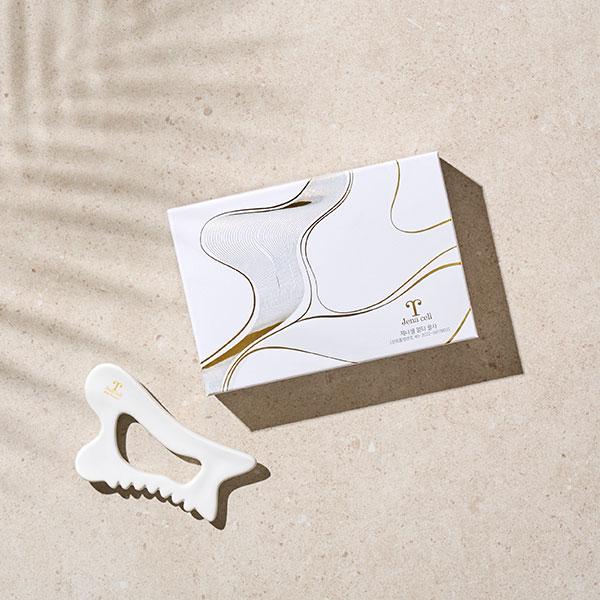 Combining beauty care and wellness, this luxurious ceramic massage tool is not only practical but also a highly sought-after gift item.