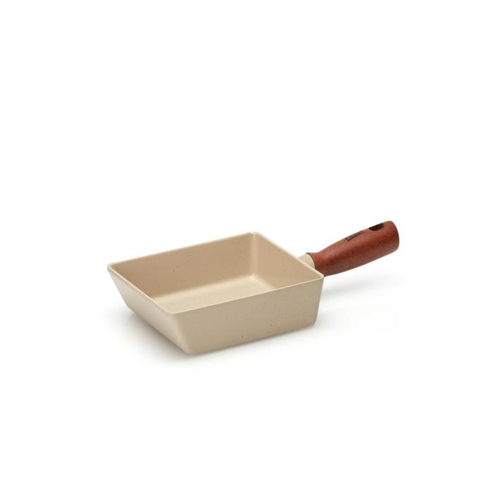 small square egg roll pan with wooden handle