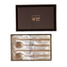 Front view of the NOBBAN Bangjja Yugi Bronze 2 Person Spoon Premium Gift Set, highlighting its elegant packaging and refined golden bronze spoons.