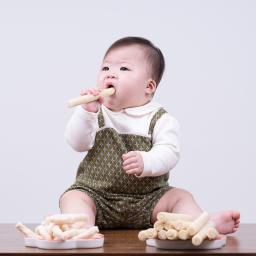 Earthrowoon Organic Baby Snacks Stick Broccoli
