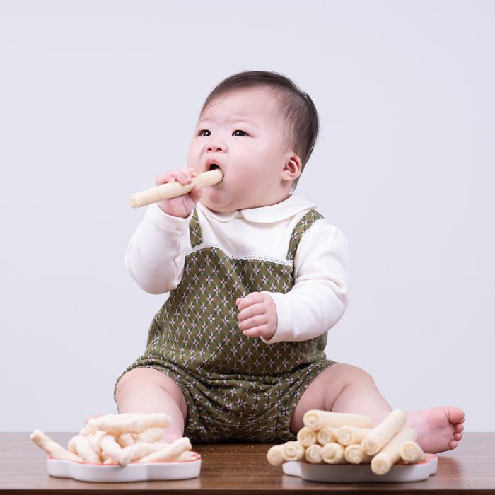 Earthrowoon Organic Baby Snacks Stick Broccoli