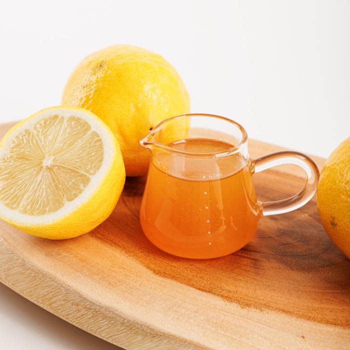 lemon juice and lemons