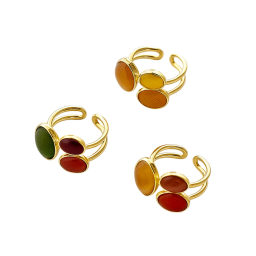 DANA is a scarf ring that captures Korea’s graceful restraint and elegant modesty.