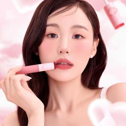 Soft matte lip gloss