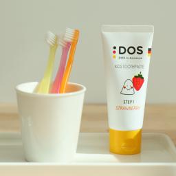 dos toothpaste