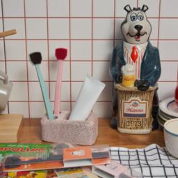 bathroom accessories