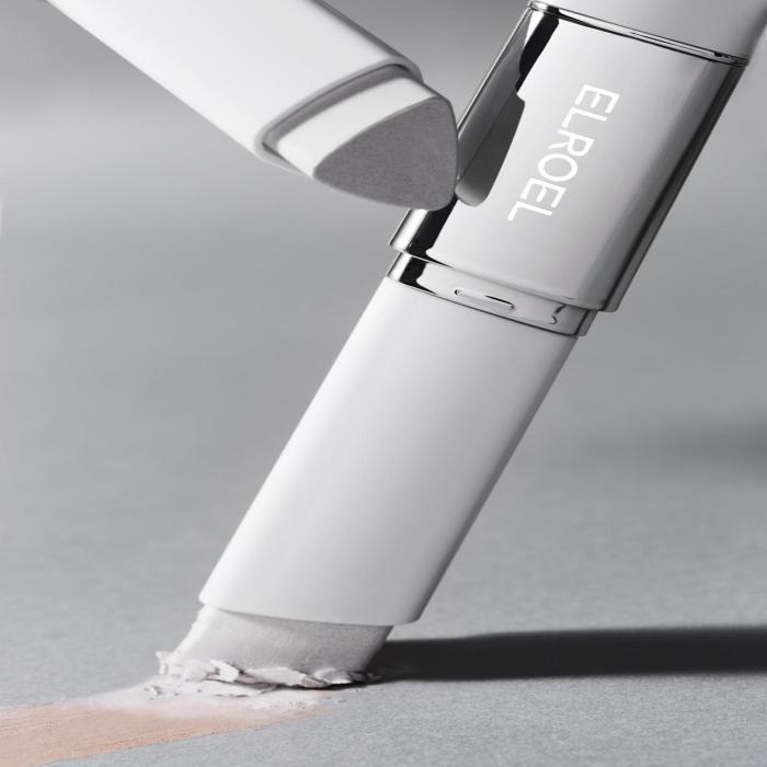 This ELROEL exclusive reversal formula changes from a moisturising cream to a foundation, providing the perfect finish. Not only is this revolutionary foundation genius at covering wrinkles, blemishes and pigmentation, it also changes its colour to perfectly suit your skin tone.