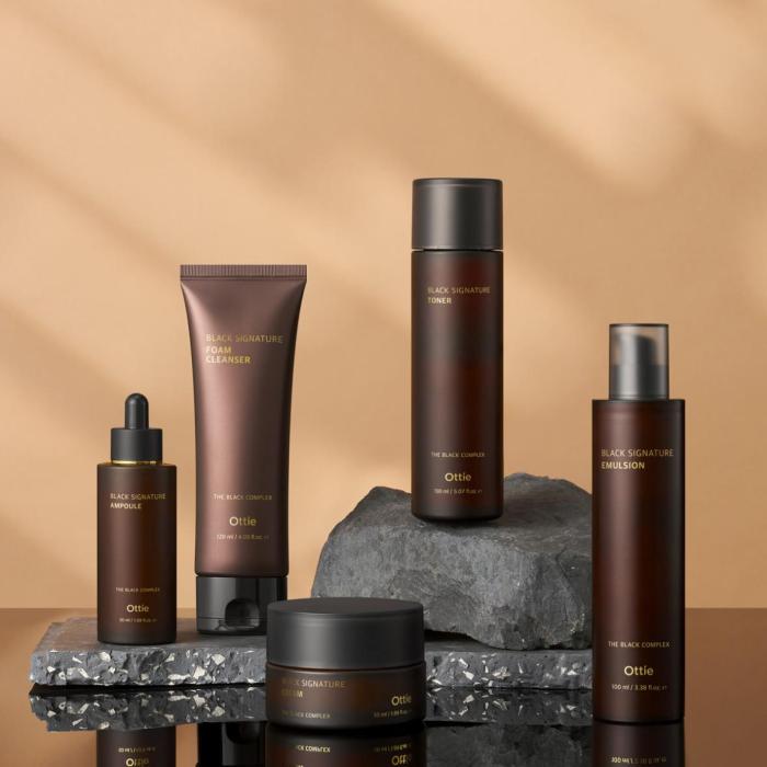Black Signature Line