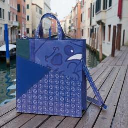 blue tote bag