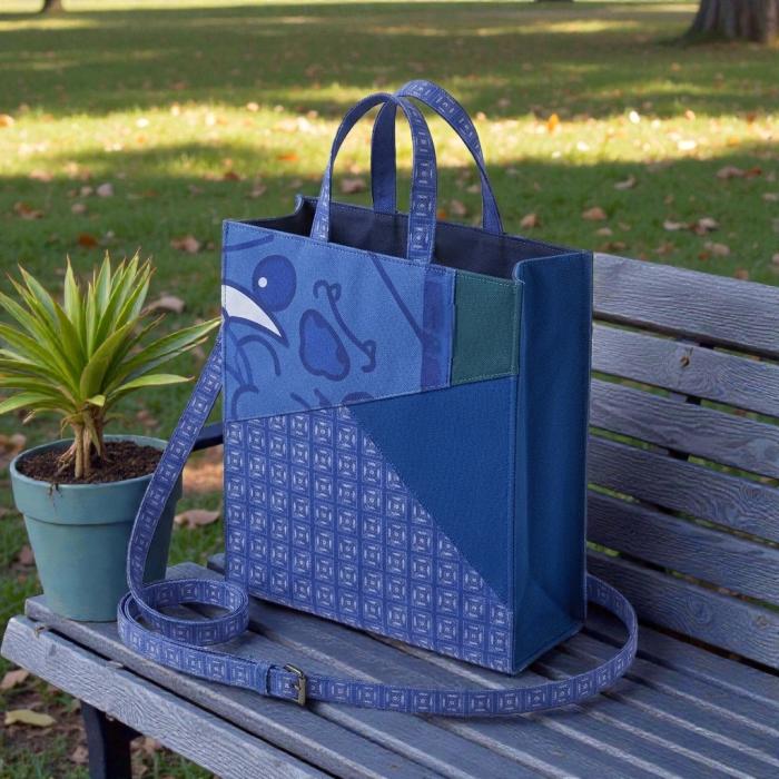 blue tote bag